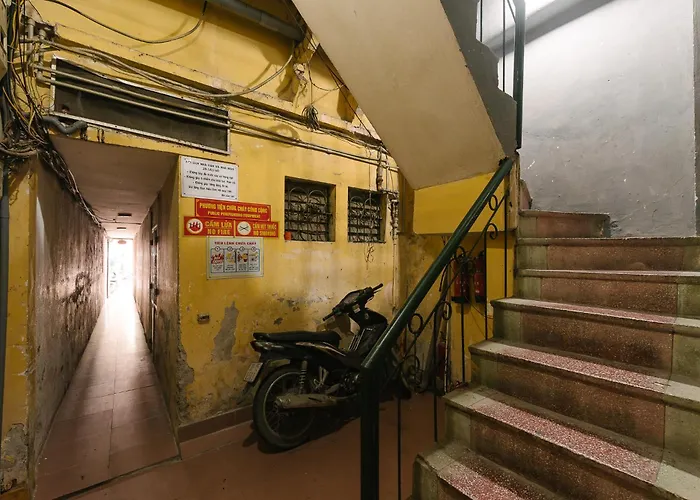 HiHome Bellevie Lakeview Escape in Hanoi OldQuarter
